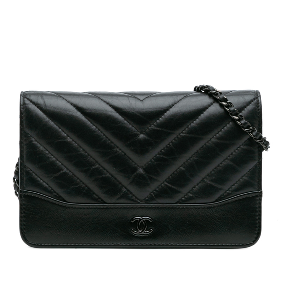 Pre-Loved Chanel Chevron Aged Calfskin Gabrielle Wallet On Chain - Picture 1 of 11